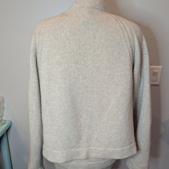 MaxMara V-neck sweater twin set in soft wool, viscose & cashmere Size XL - Picture 10 of 17